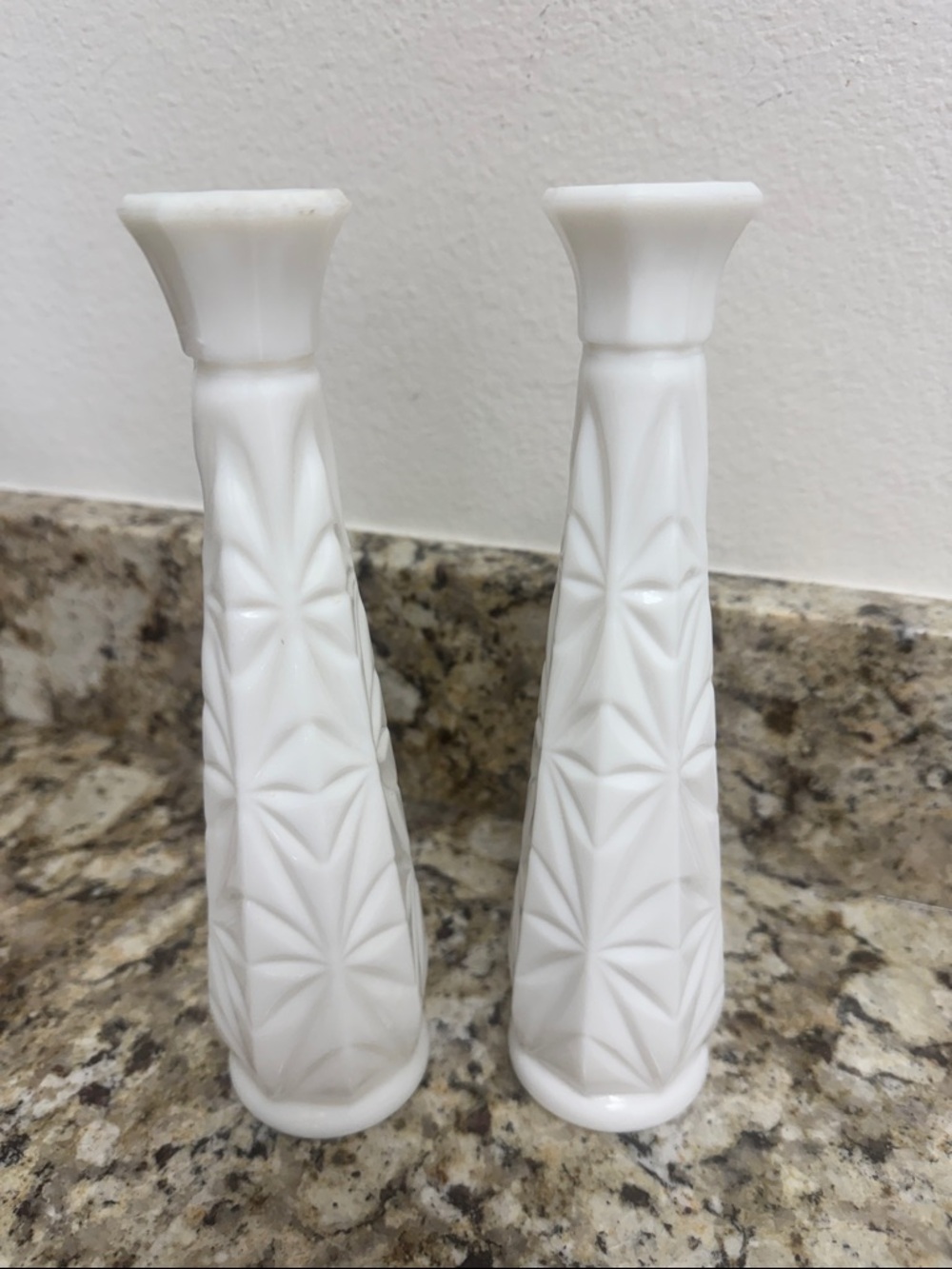 Vintage Set Hoosier Glass starburst pattern milk glass bud vases, 50,/60’s